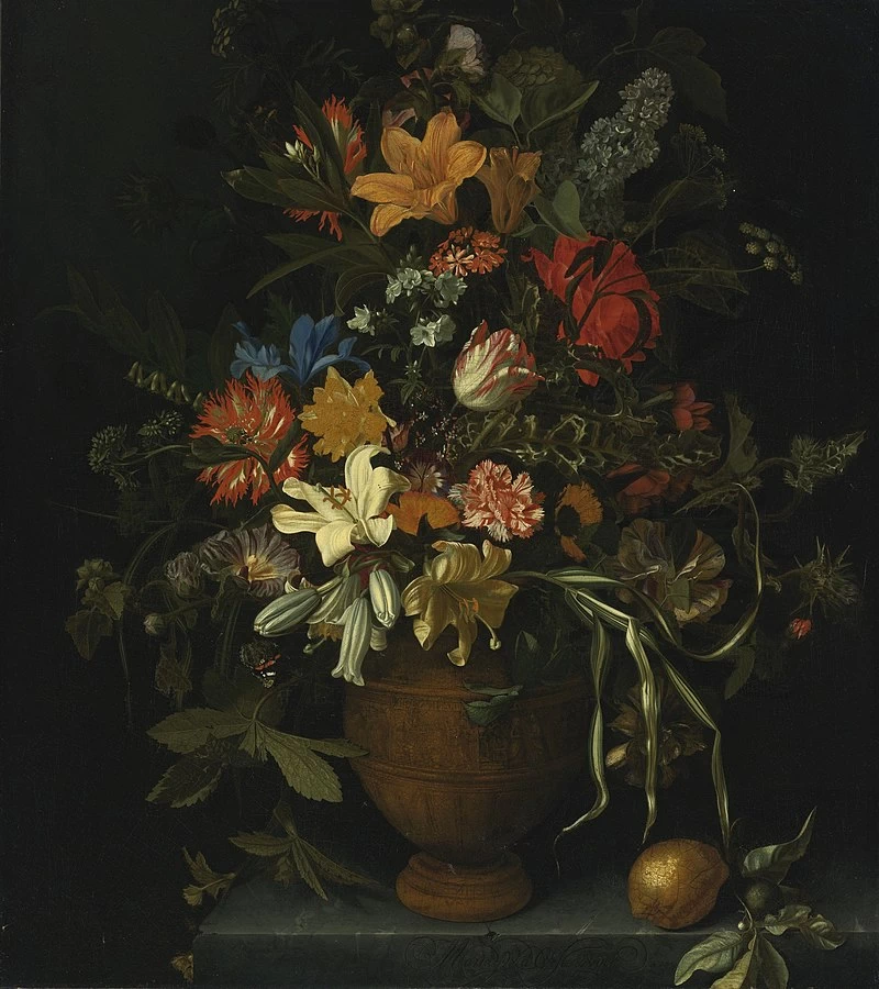Bouquet di fiori in vaso di ceramica